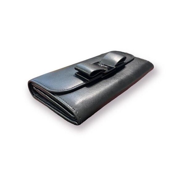 Salvatore Ferragamo Calfskin Leather Continental Bow Wallet - Picture 8 of 10